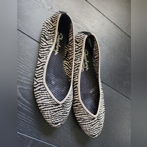 Skechers Memory Foam Slip On